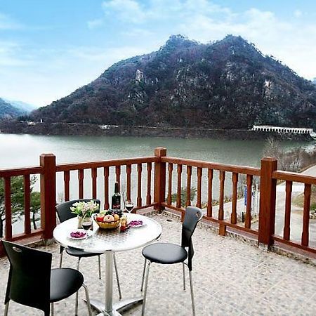 Lahoya Pension Чхунчхон Екстер'єр фото